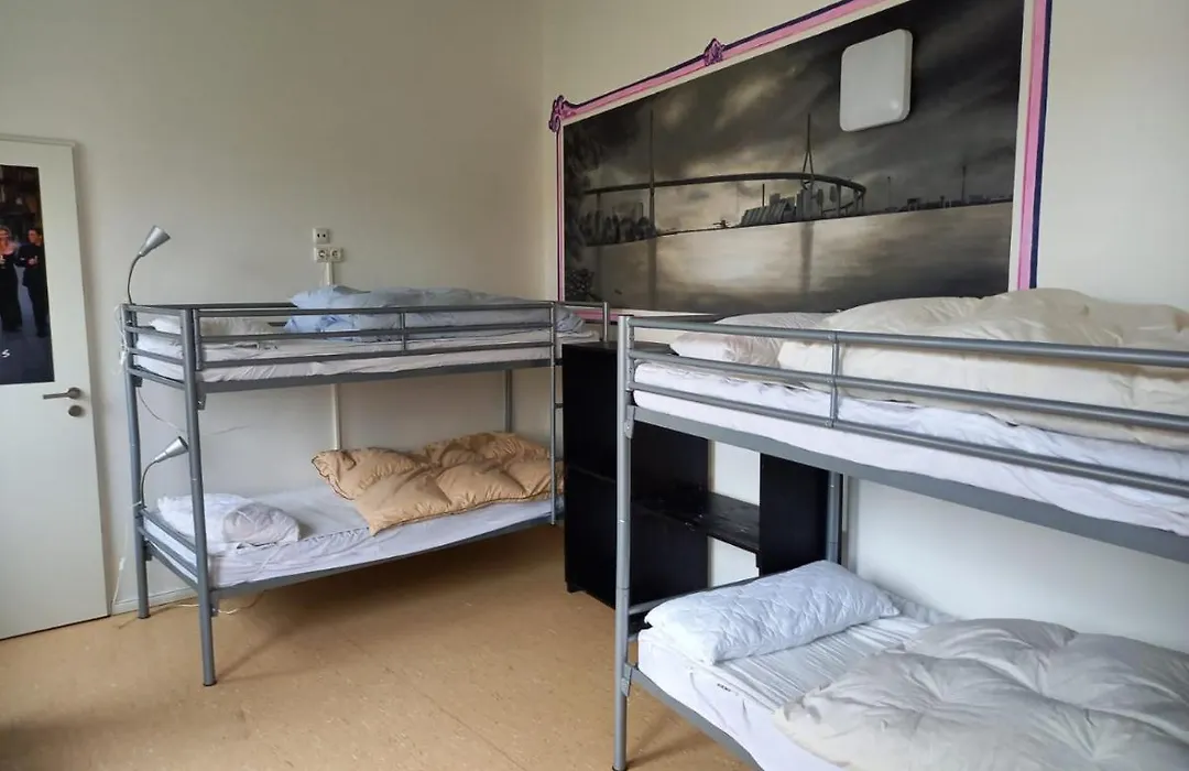 instantSleep Backpackerhostel St Pauli-1